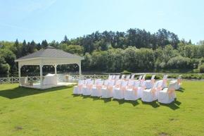 Romantick� Hotel Ml�n Karl�tejn - zahrada