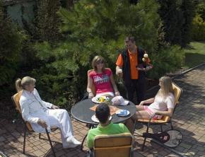 Hotel Vltava Frymburk - venkovn� ob�erstven�