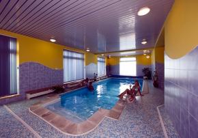 Hotel Vltava Frymburk - kryt� baz�n