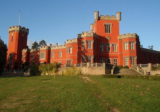 Hr�dek u Nechanic, zdroj: www.hradekunechanic.cz